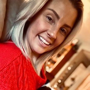 Meet your Posher, Brittney